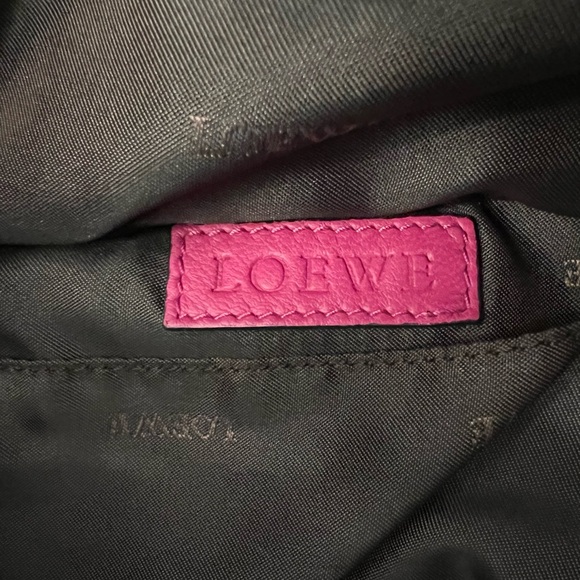 Authentic LOEWE Pink Hand Bag - Picture 13 of 16